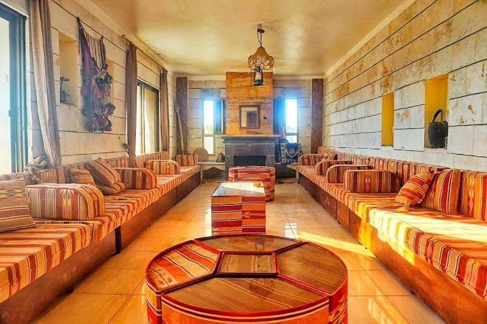 Heritige Inn Jordan Al-Qasr Bagian luar foto