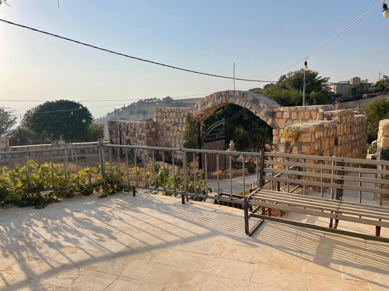 Heritige Inn Jordan Al-Qasr Bagian luar foto