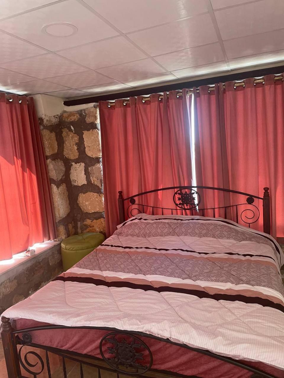 Heritige Inn Jordan Al-Qasr Bagian luar foto